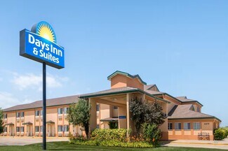 Plus de détails pour 4875 S Laura St, Wichita, KS - Services hôteliers à vendre