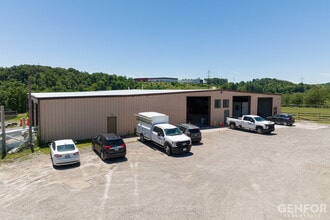150 Imperial Industrial Park Dr, Oakdale, PA for lease Building Photo- Image 2 of 4