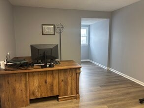 508 Arbor Hill Rd, Kernersville, NC for lease Interior Photo- Image 2 of 5