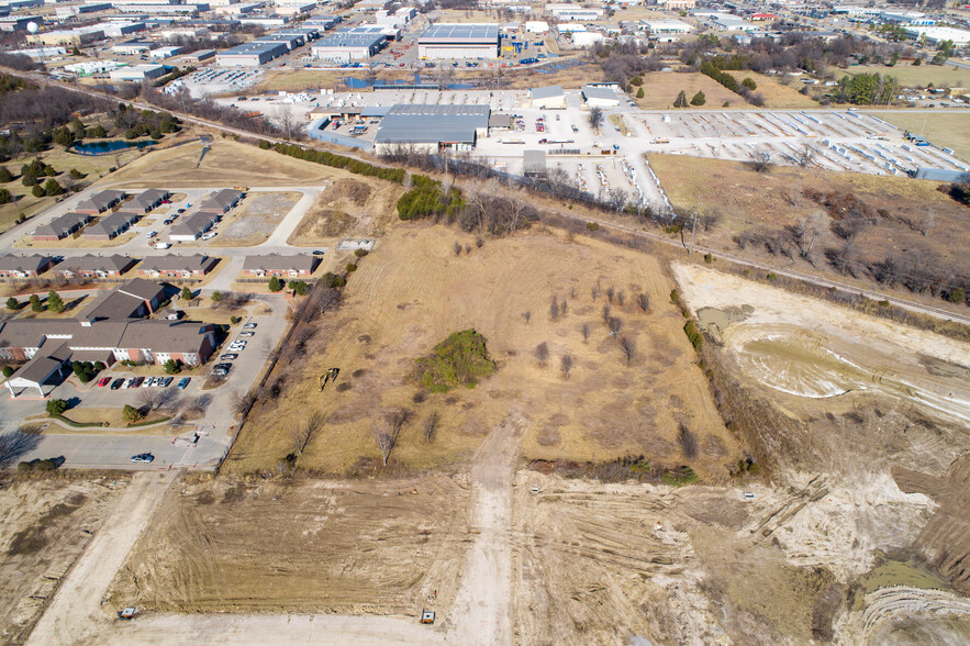 S Of 61st St, Broken Arrow, OK for sale - Building Photo - Image 1 of 3