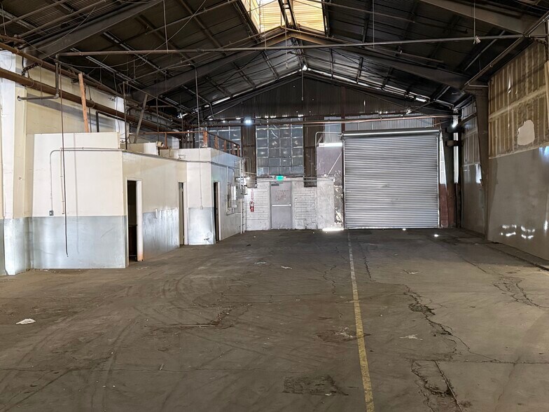 3016 Kansas Ave, Riverside, CA for lease - Building Photo - Image 2 of 3