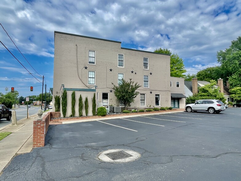 307 Lafayette Blvd, Fredericksburg, VA for sale - Building Photo - Image 2 of 25