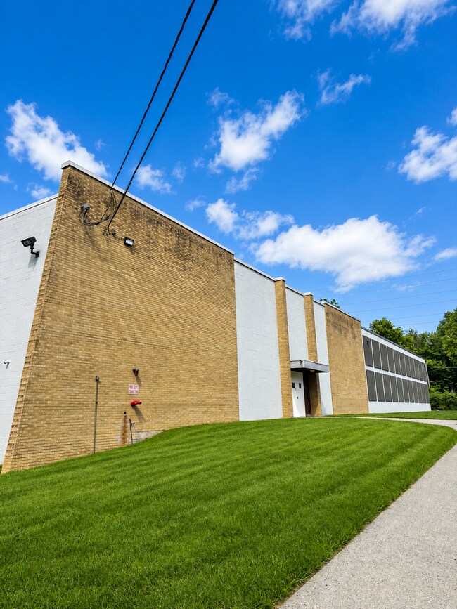 Plus de détails pour 1 Jori Ln, Cedar Knolls, NJ - Industriel à louer