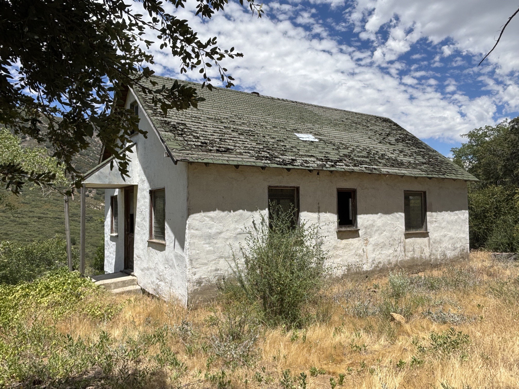 1676 Sugarpine Springs Rd, Hesperia, CA for sale Primary Photo- Image 1 of 11