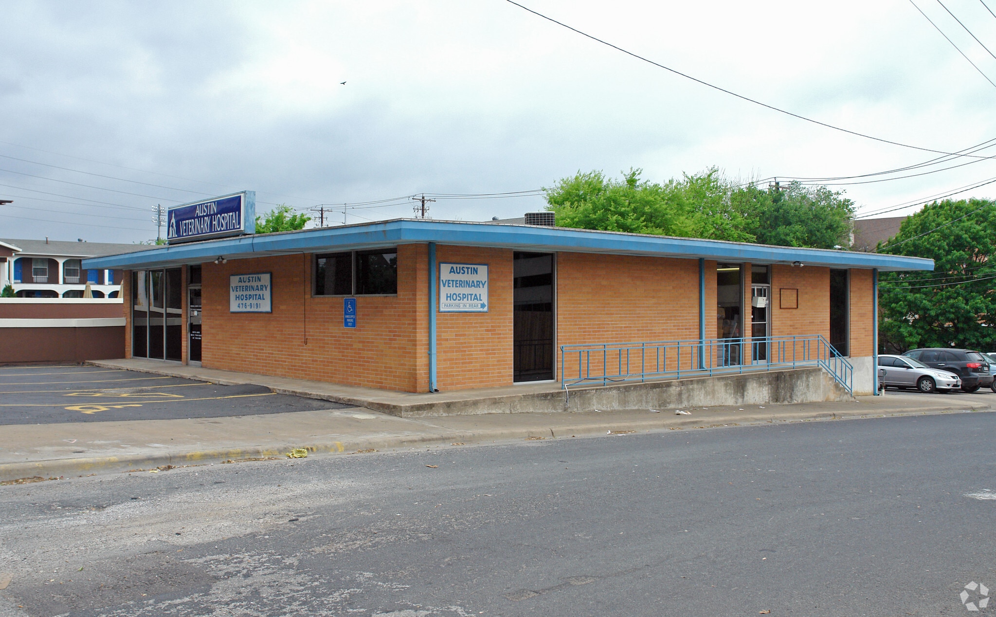 2908 N Interstate 35, Austin, TX for lease Primary Photo- Image 1 of 22