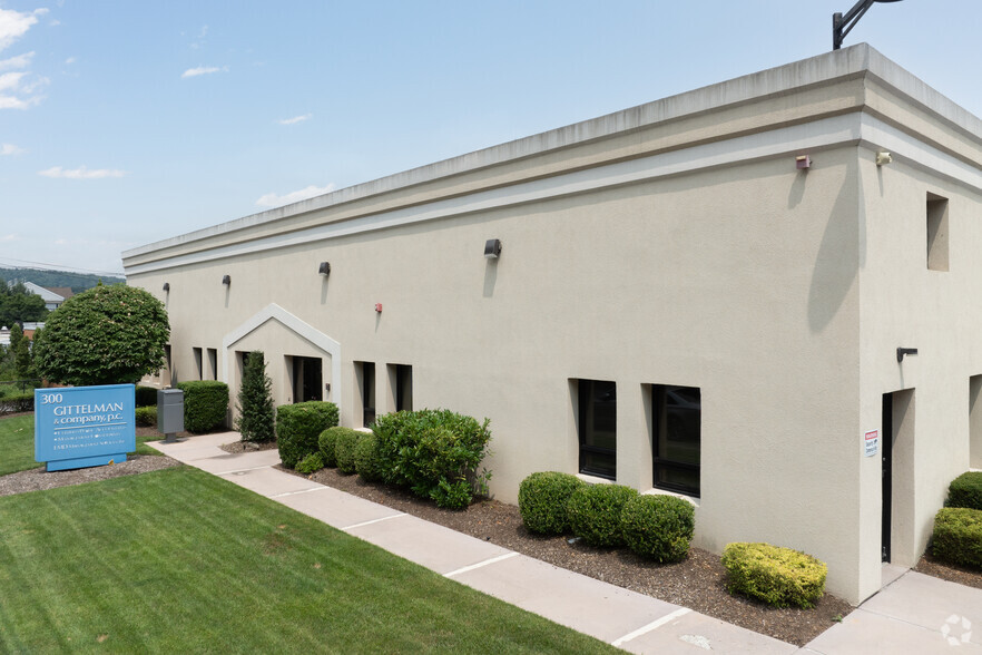 300 Colfax Ave, Clifton, NJ for lease - Building Photo - Image 1 of 19