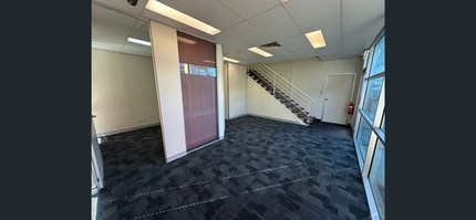74 Murdoch Cct, Acacia Ridge for lease Interior Photo- Image 1 of 2