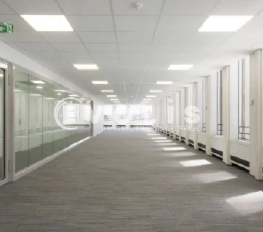 1 Place De La Pyramide, Puteaux à vendre Photo du bâtiment- Image 1 de 2