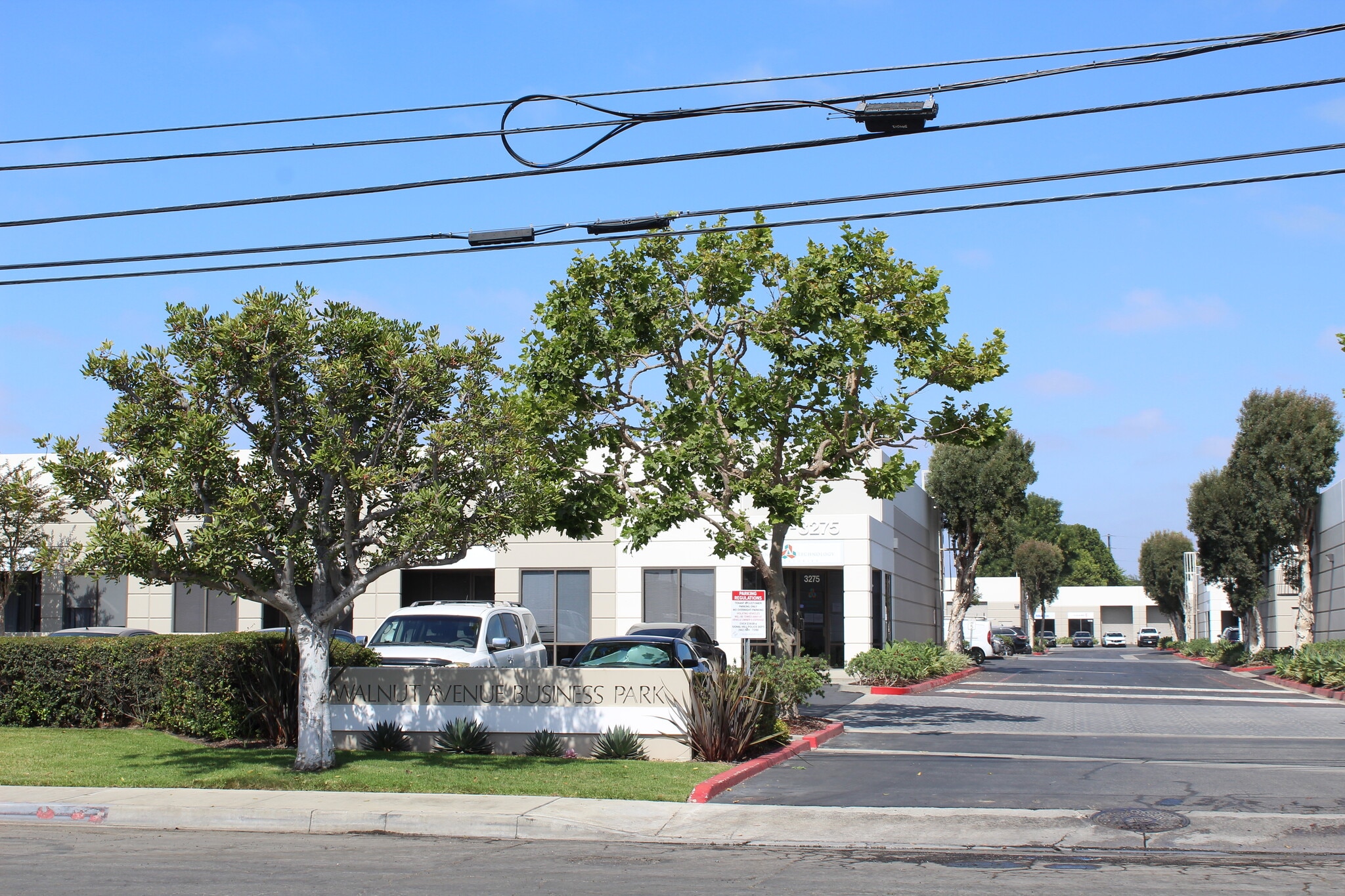 3283-3299 Walnut Ave, Signal Hill, CA à louer Photo principale- Image 1 de 20