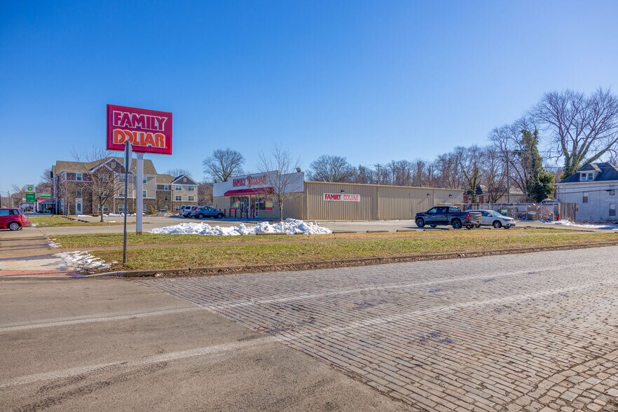 2101 8th Ave, Huntington, WV à vendre - Photo du bâtiment - Image 3 de 5