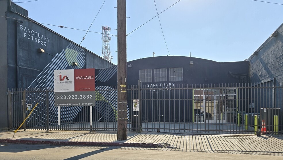 718 Jackson St, Los Angeles, CA for lease - Primary Photo - Image 1 of 1