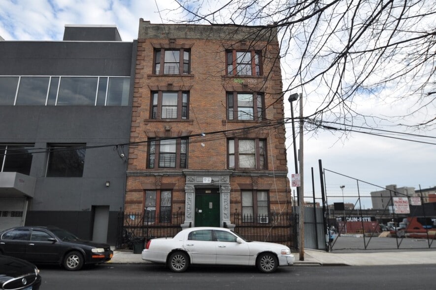 Three Building Bronx Package portefeuille de 3 propriétés à vendre sur LoopNet.ca - Photo du bâtiment - Image 2 de 3