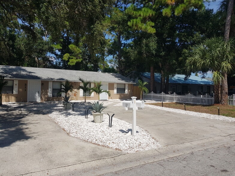 311 58th Ave E, Bradenton, FL à vendre - Photo du bâtiment - Image 2 de 100
