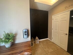 942 Tamiami Trl, Port Charlotte, FL for lease Building Photo- Image 2 of 16