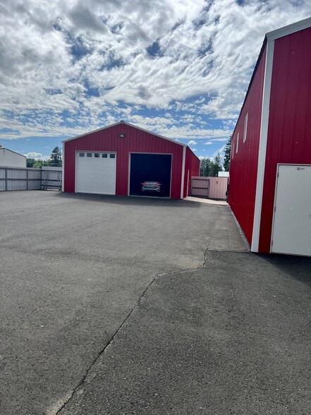 111 W 1st St, Deer Park, WA for sale - Building Photo - Image 2 of 9