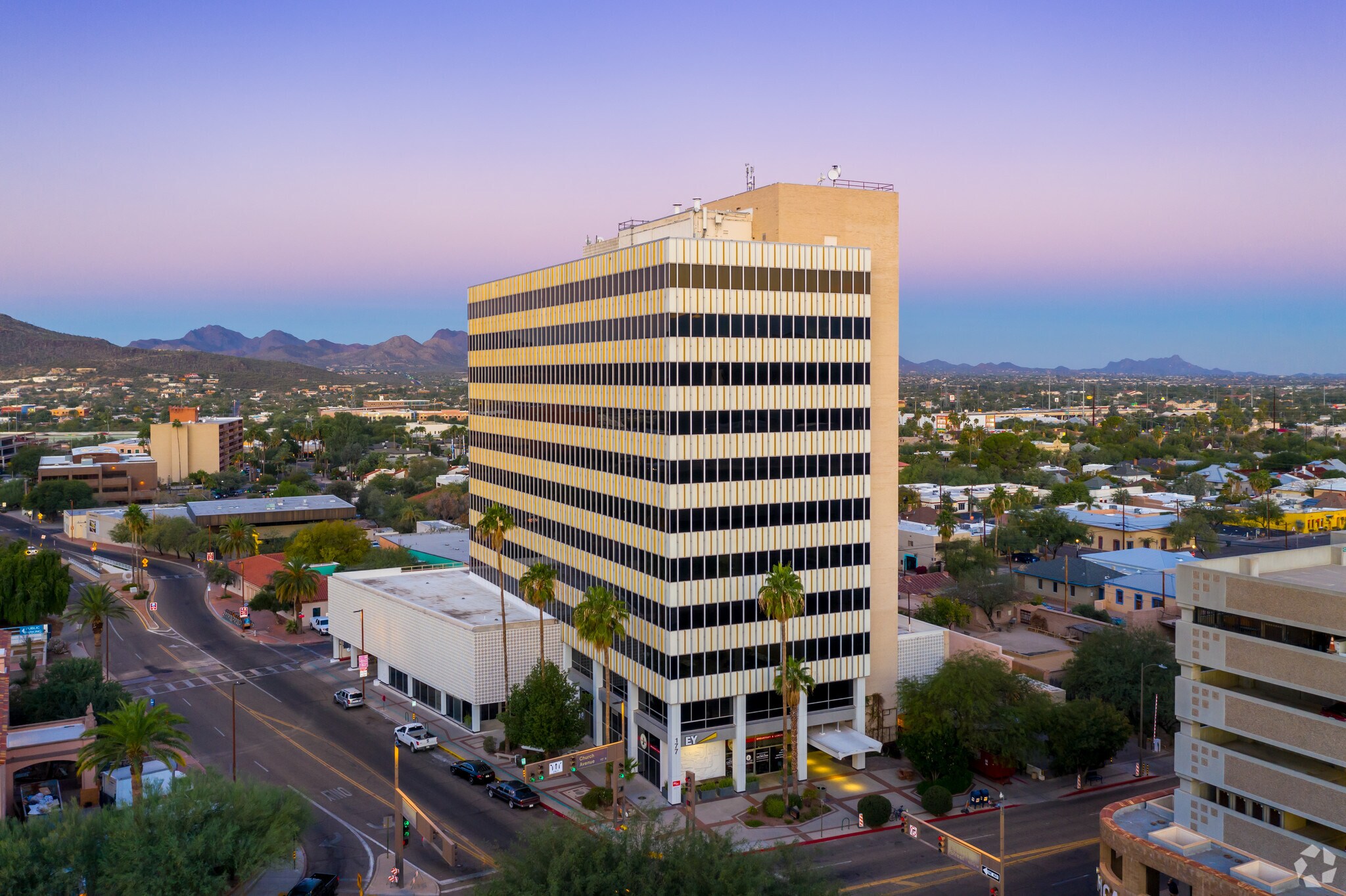 177 N Church Ave, Tucson, AZ à louer Photo du bâtiment- Image 1 de 10