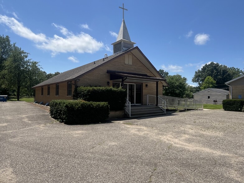 109 Mission Dr, Vicksburg, MI for sale - Primary Photo - Image 1 of 15