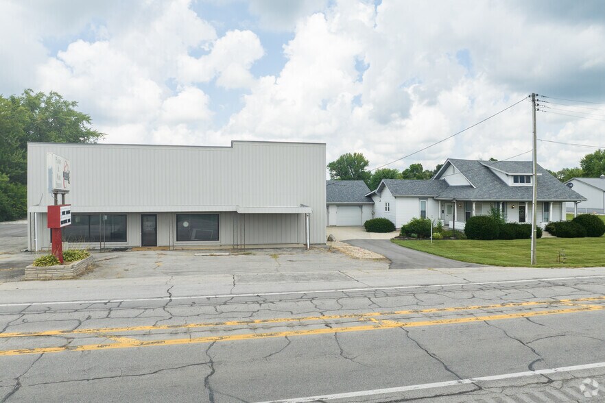 7074 W State Road 28, Elwood, IN à vendre - Photo du bâtiment - Image 3 de 20