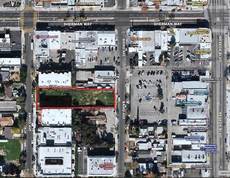 7131 Baird Ave, Reseda, CA à vendre - Photo du bâtiment - Image 3 de 5