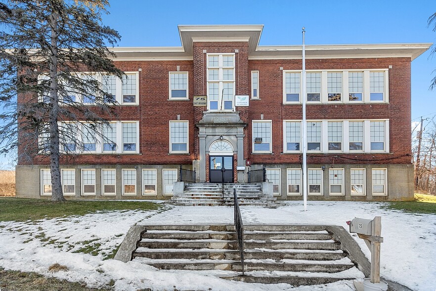 75 E Broadway, Gardner, MA for sale - Primary Photo - Image 1 of 1