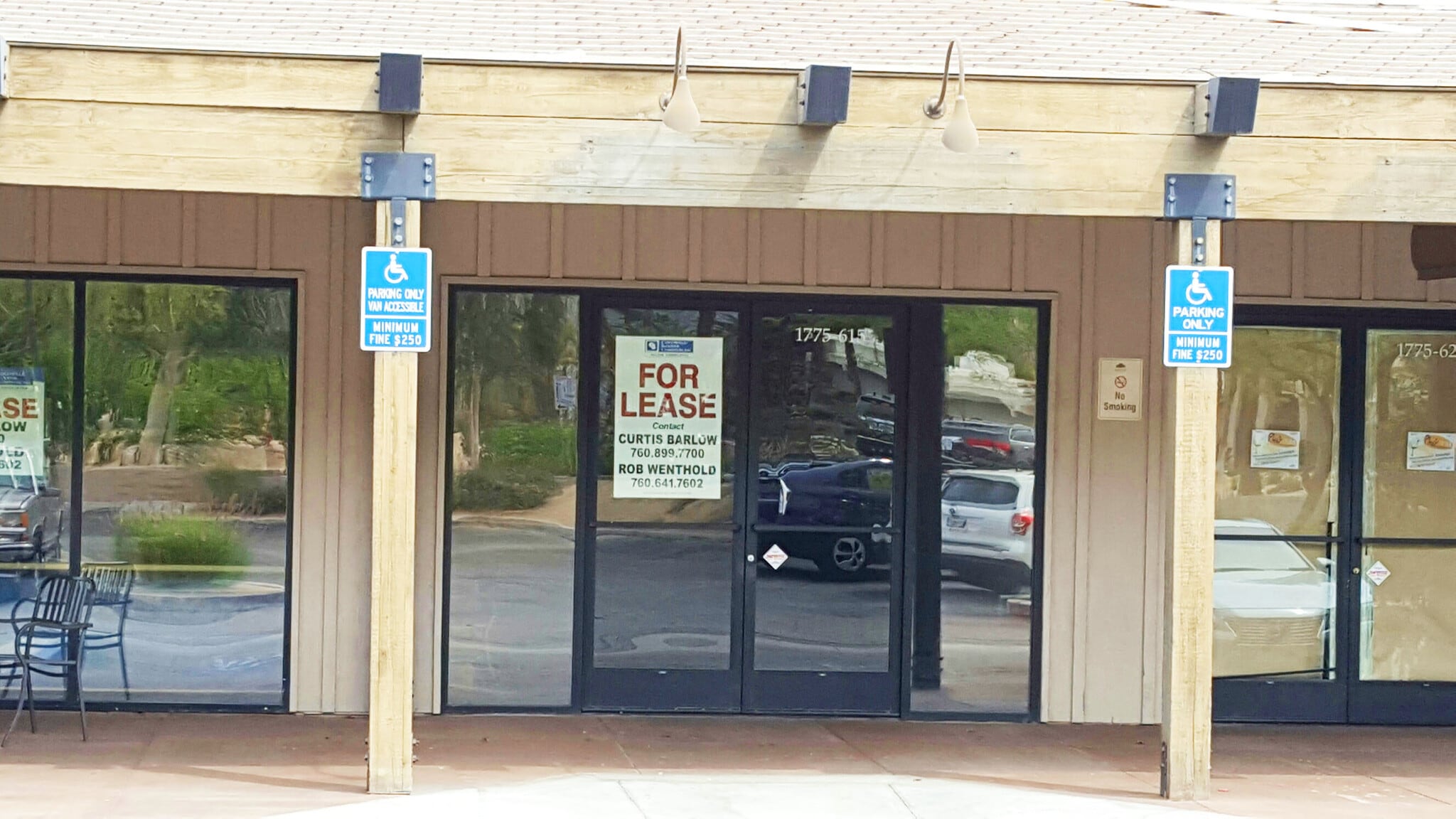 1733-1793 E Palm Canyon Dr, Palm Springs, CA à louer Photo du bâtiment- Image 1 de 1