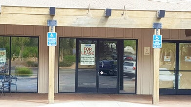 1733-1793 E Palm Canyon Dr, Palm Springs, CA à louer Photo du bâtiment- Image 1 de 1