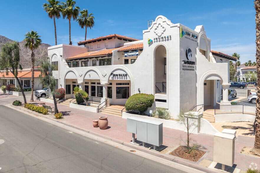 78080 Calle Estado, La Quinta, CA à louer - Photo du bâtiment - Image 1 de 7