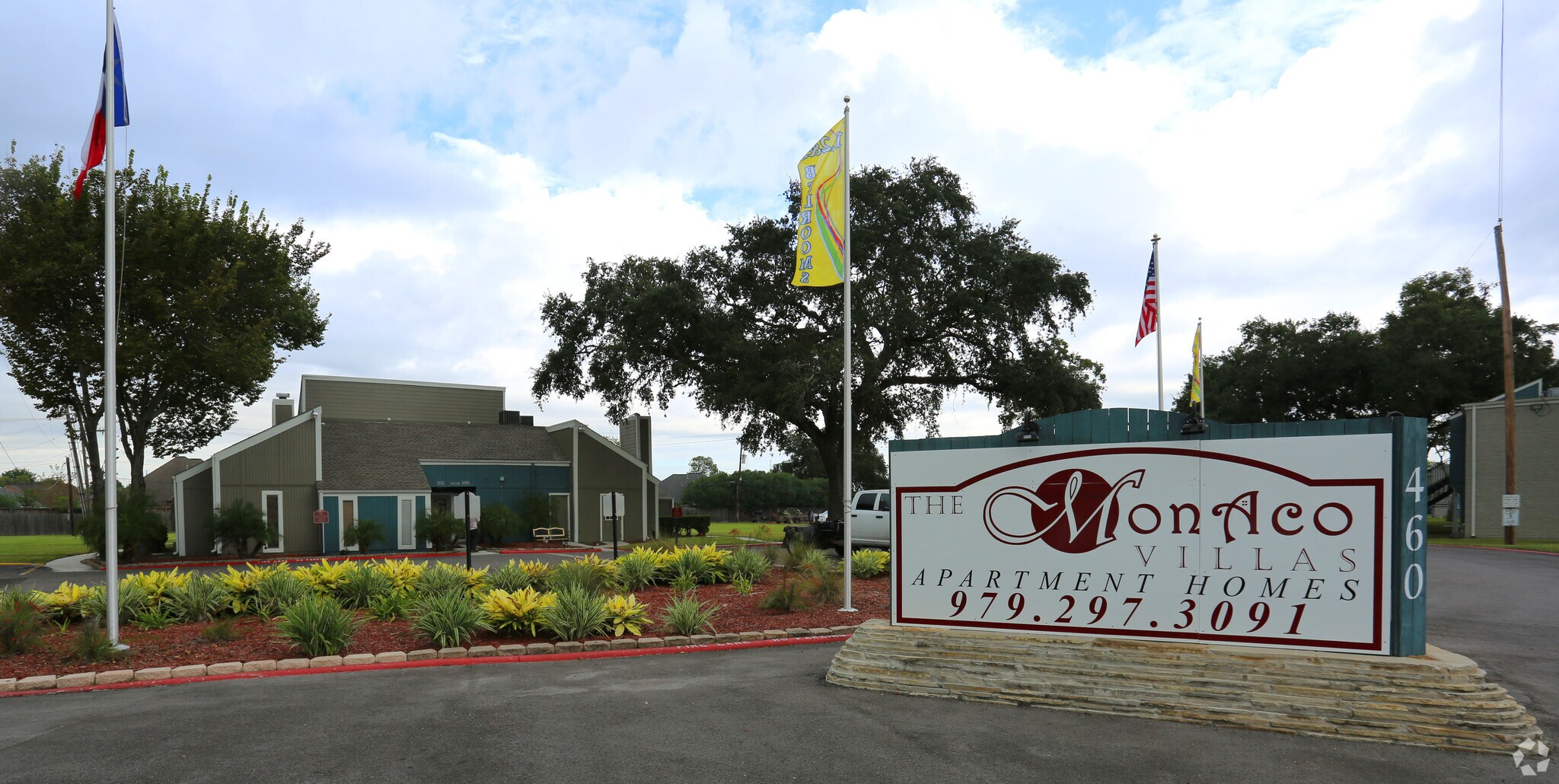 460 Hwy 332, Lake Jackson, TX for sale Primary Photo- Image 1 of 1