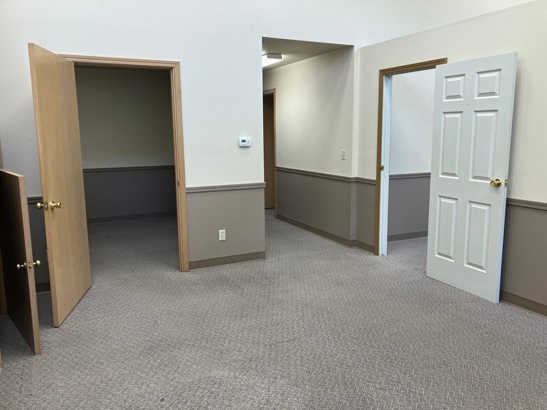 11777 Watertank Rd, Burlington, WA for lease - Interior Photo - Image 2 of 6
