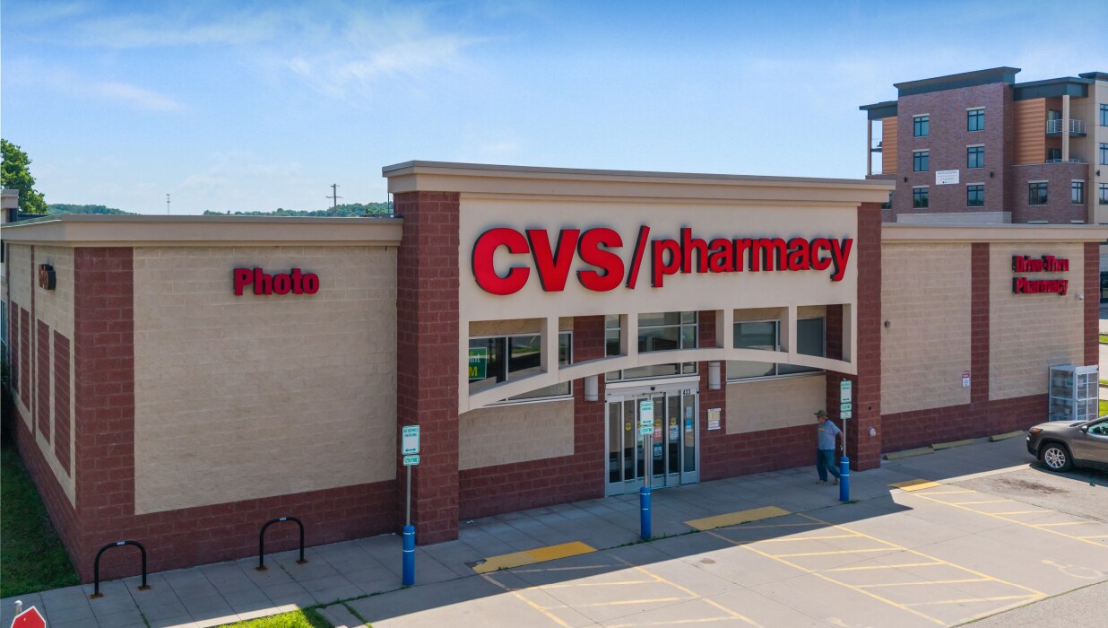 433 Broadway St S, Menomonie, WI à vendre Photo du bâtiment- Image 1 de 4