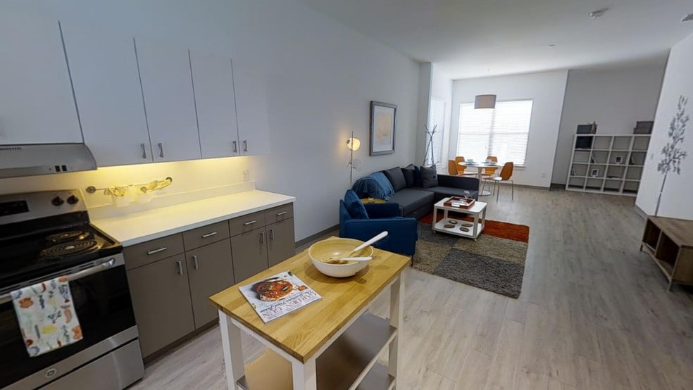 270 E Bay St, Lakeland, FL à vendre - Numérisation 3D de Matterport - Image 2 de 61