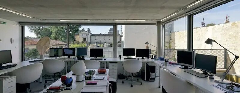 Bureau dans Lormont à louer - Photo du bâtiment - Image 3 de 11