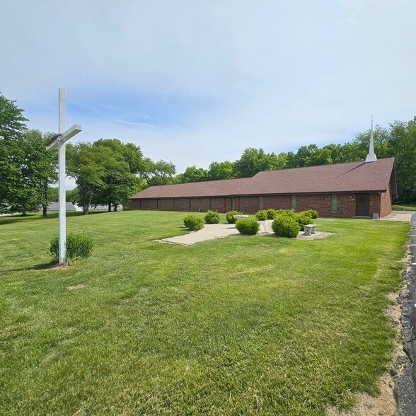 1000 N 42nd St, Mount Vernon, IL for sale - Building Photo - Image 3 of 30
