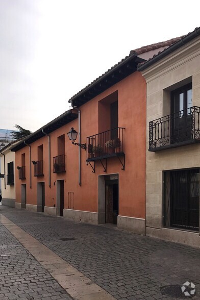 Calle Bedel, 6, Alcalá De Henares, Madrid à vendre - Photo du bâtiment - Image 2 de 2