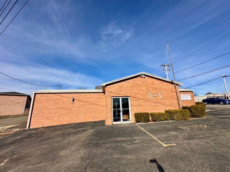 849 Woodvue Ln, Wintersville, OH à vendre - Photo du bâtiment - Image 2 de 33