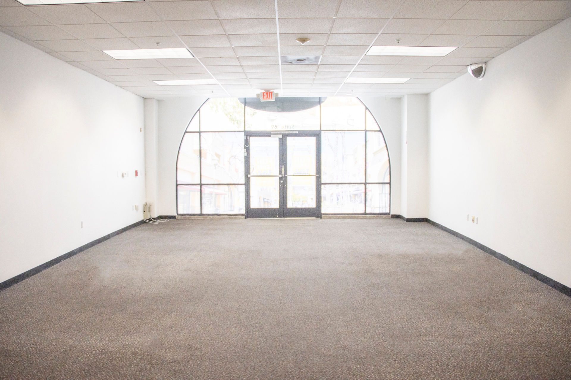 3301-3311 E 12th St, Oakland, CA à louer Photo intérieure- Image 1 de 8