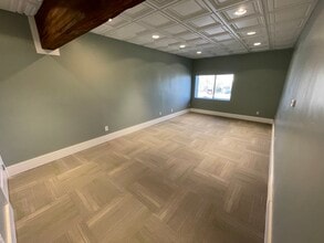 640 N Main St, North Salt Lake, UT à louer Photo intérieure- Image 2 de 16