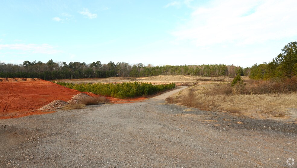 Columbiana Dr, Irmo, SC à vendre - Photo du bâtiment - Image 2 de 4