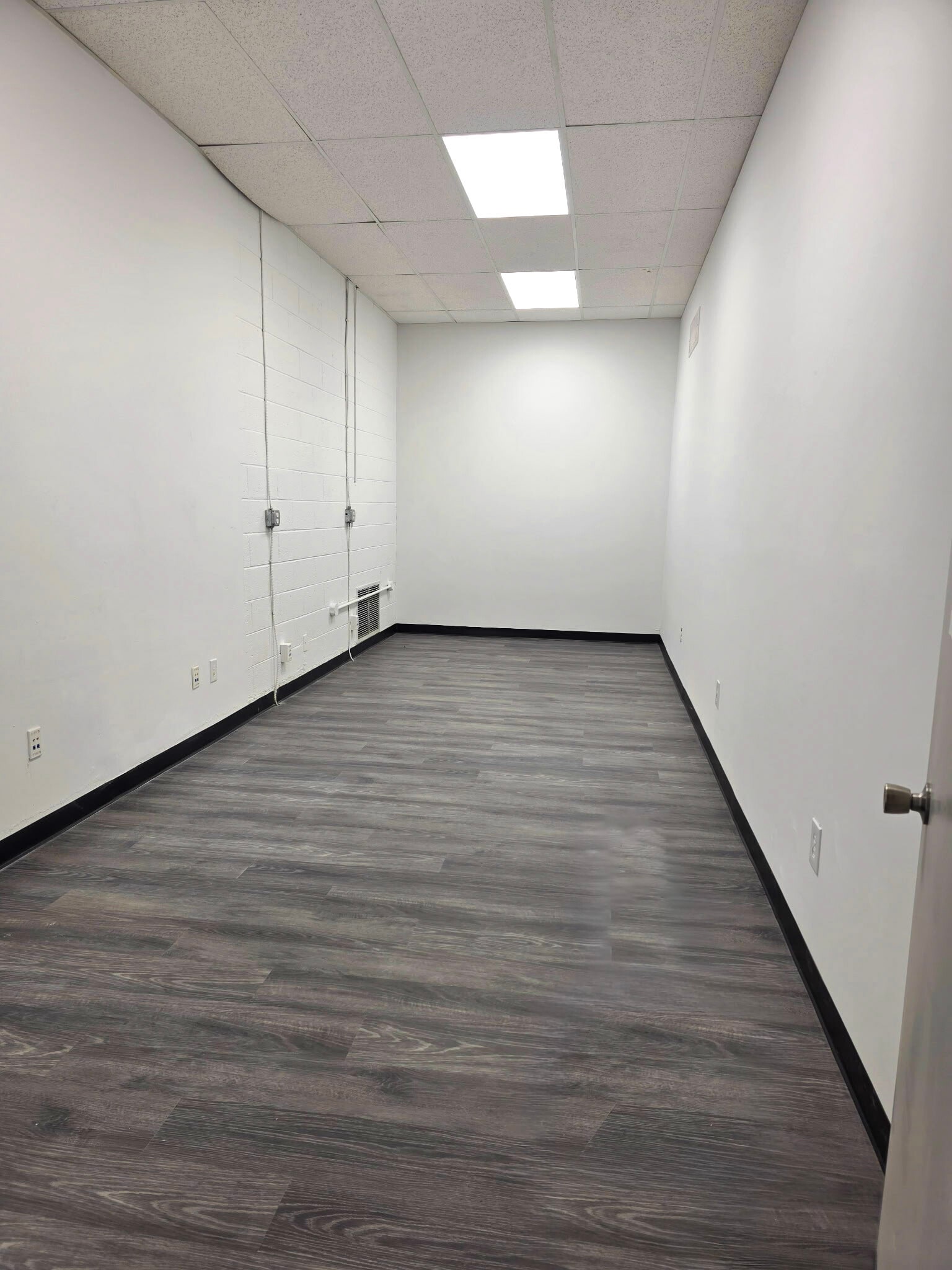 401-425 E Hunting Park Ave, Philadelphia, PA à louer Photo du bâtiment- Image 1 de 6