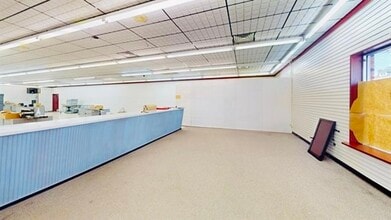 631 6th Ave, Huntington, WV for sale Interior Photo- Image 1 of 15