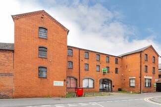 Plus de détails pour Church St, Uttoxeter - Commerce de détail à louer