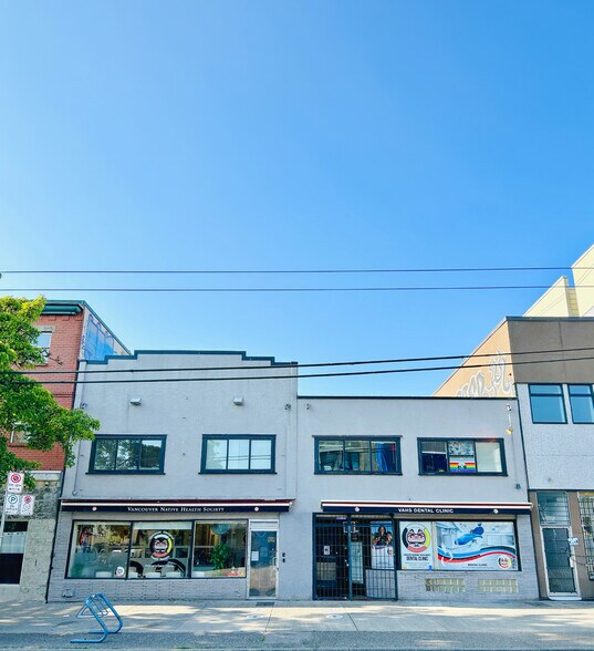 449-455 E Hastings St, Vancouver, BC à louer - Photo principale - Image 1 de 4