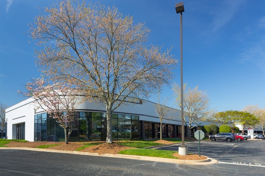 3100 Breckinridge Blvd, Duluth, GA for lease - Primary Photo - Image 1 of 24