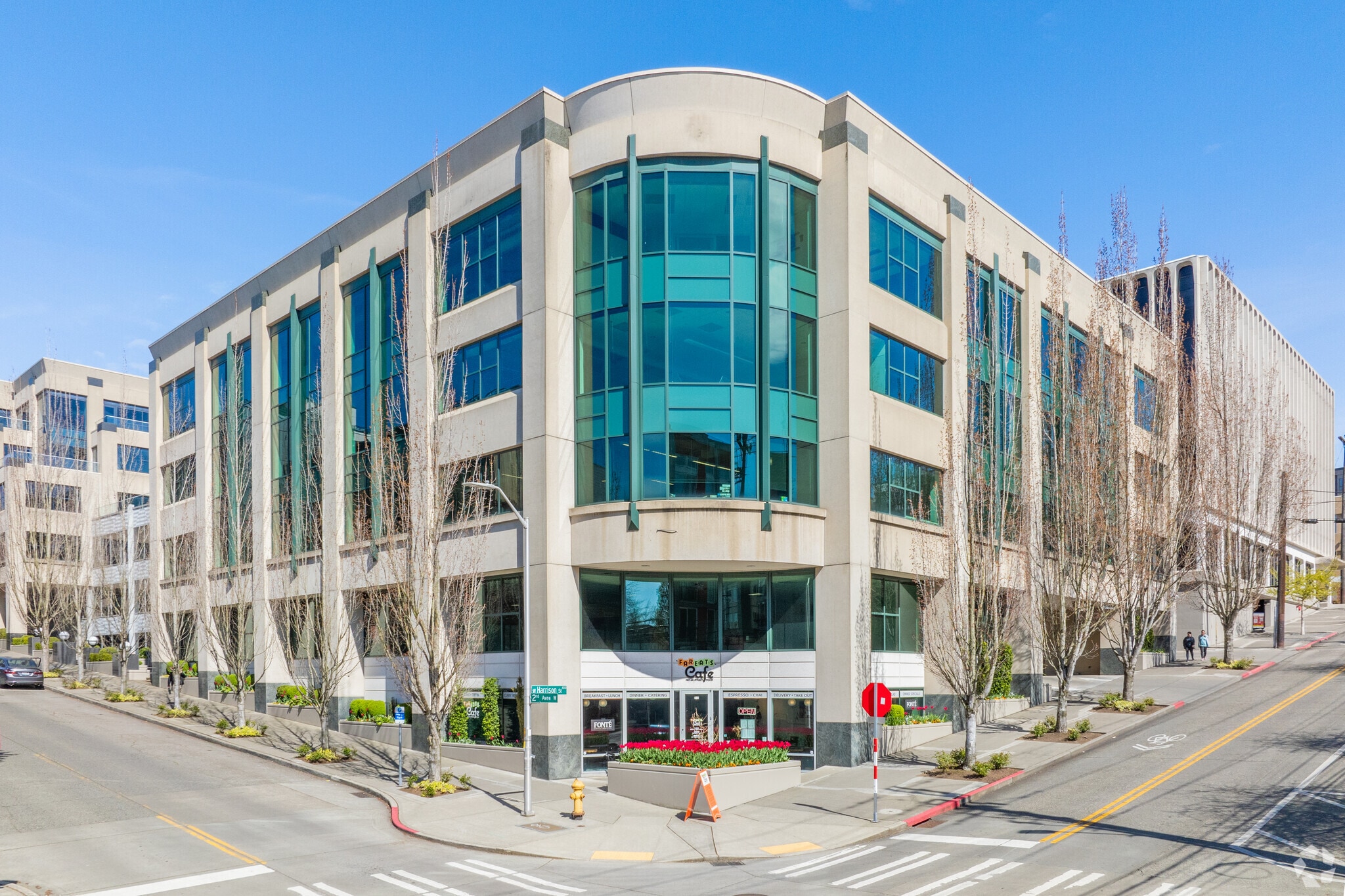 400 2nd Ave W, Seattle, WA for lease Primary Photo- Image 1 of 7