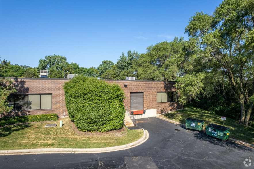 845 E Geneva Rd, Carol Stream, IL à vendre - Photo du b timent - Image 3 de 5