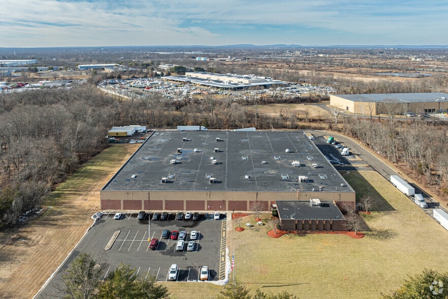 101 Cottontail Ln, Somerset, NJ à louer - Aérien - Image 3 de 25