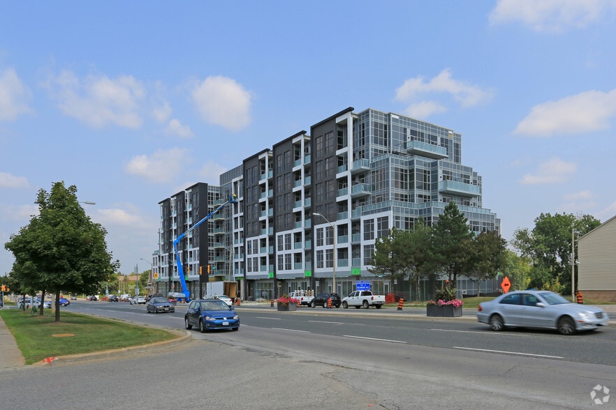 8763 Bayview Ave, Richmond Hill, ON for sale - Building Photo - Image 2 of 14
