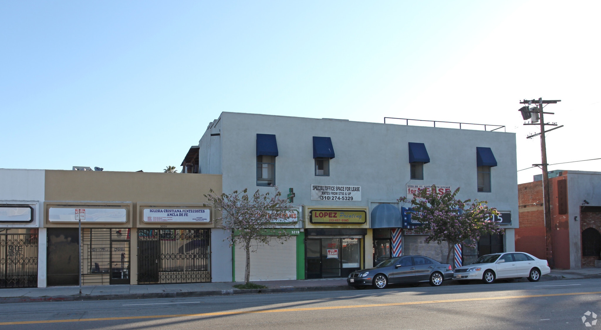 3215 Beverly Blvd, Los Angeles, CA à louer Photo principale- Image 1 de 4