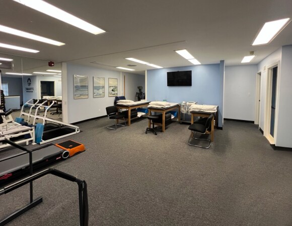 164 E Main St, Huntington, NY à louer Photo intérieure- Image 1 de 2