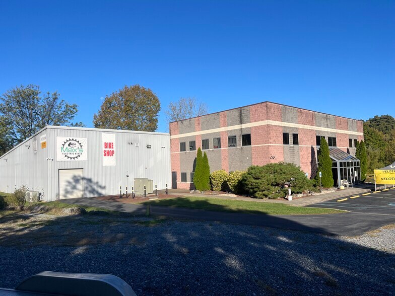 805 W Canal St, Easton, PA à louer - Photo du bâtiment - Image 2 de 13